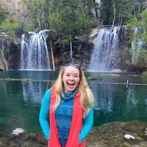 Meet your Posher, Emily